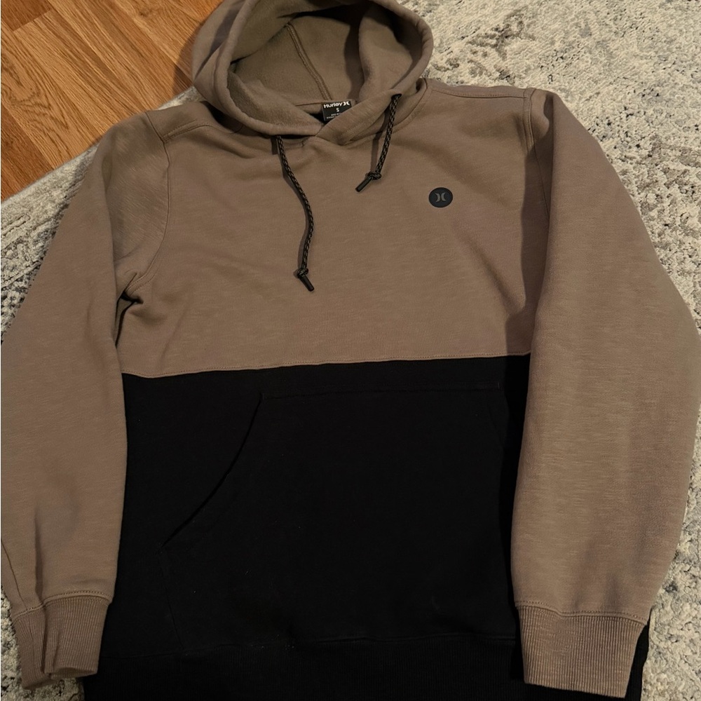 Hurley Men's Hoodie in Tan and Black